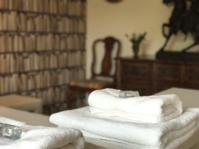 Bed and Breakfast Domaine Le Hetrey Toutainville Exterior foto