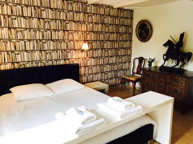 Bed and Breakfast Domaine Le Hetrey Toutainville Exterior foto